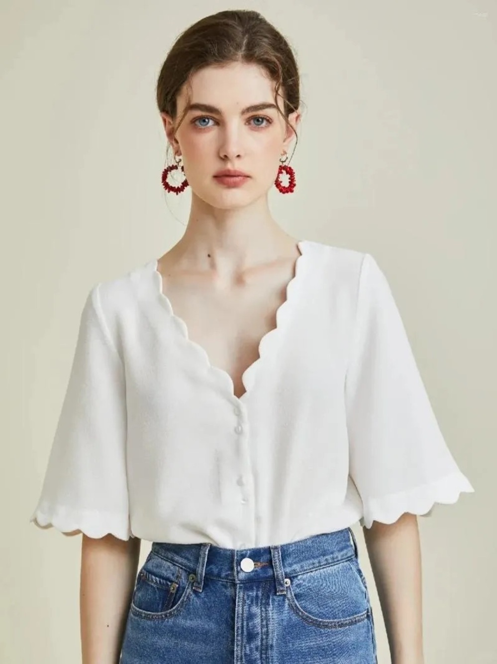 Sezane Antika Blouse Off-White Scalloped V-Neck Size FR 34 / US 2